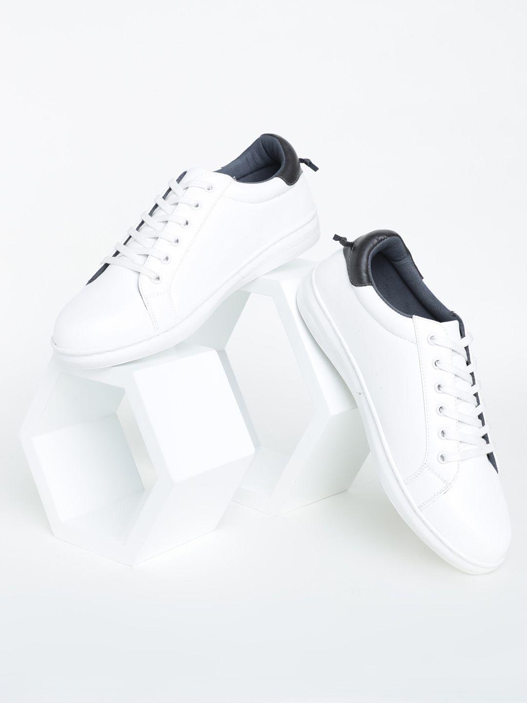 highlander men white sneakers