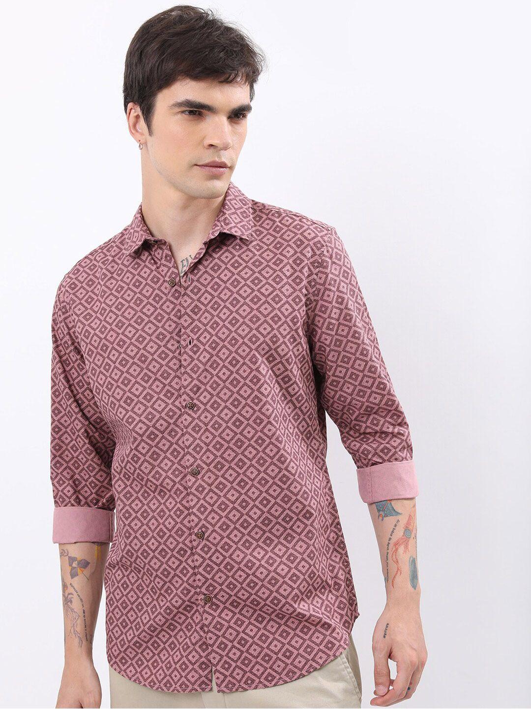 highlander pink geometric printed slim fit cotton casual shirt