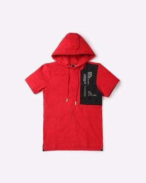 hooded-t-shirt-with-placement-print