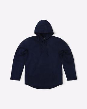 hooded shirt with kangaroo pockets