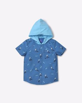 hooded shirt with patch pocket