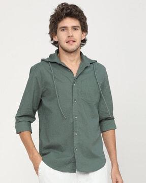 hooded slim fit shirt with patch pocket