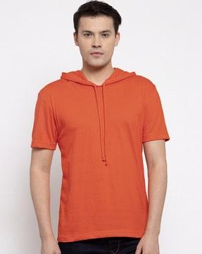 hooded t-shirt with drawstrings
