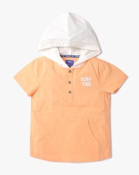 hooded t-shirt with kangaroo pocket