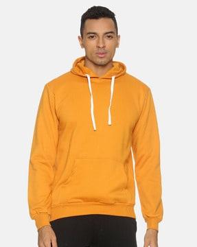 hoodie with kangaroo pockets