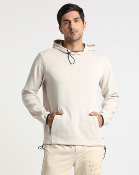 hoodie with kangaroo pockets