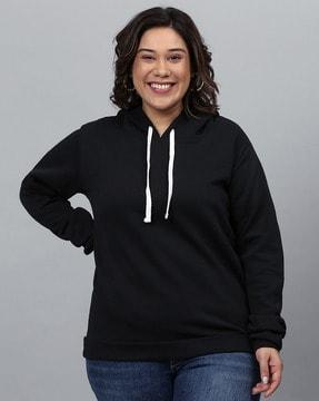 hoodie with raglan sleeves