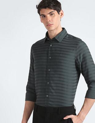 horizontal stripe slim fit shirt