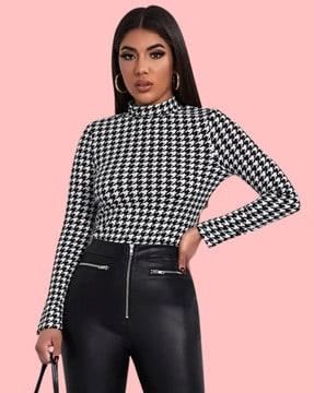 houndstooth pattern high-neck top