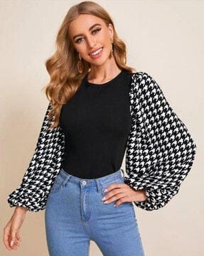 houndstooth print round-neck top