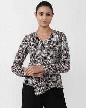 houndstooth print v-neck top