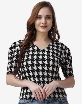 houndstooth print v-neck top