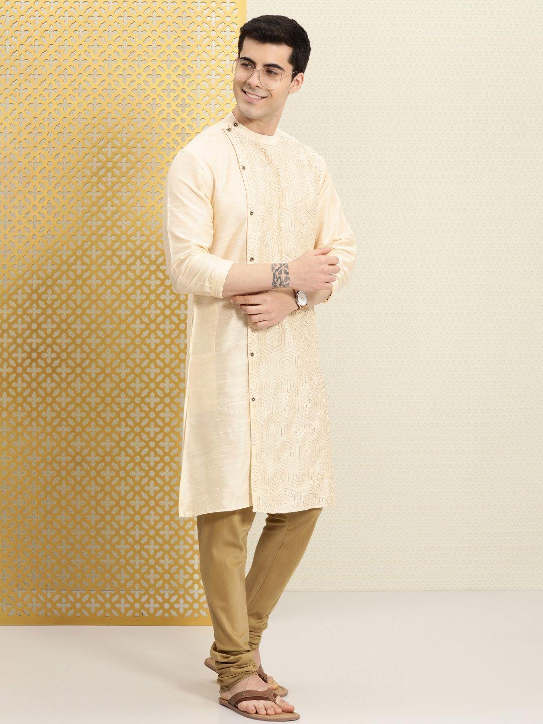 house of pataudi men geometric embroidered jashn kurta