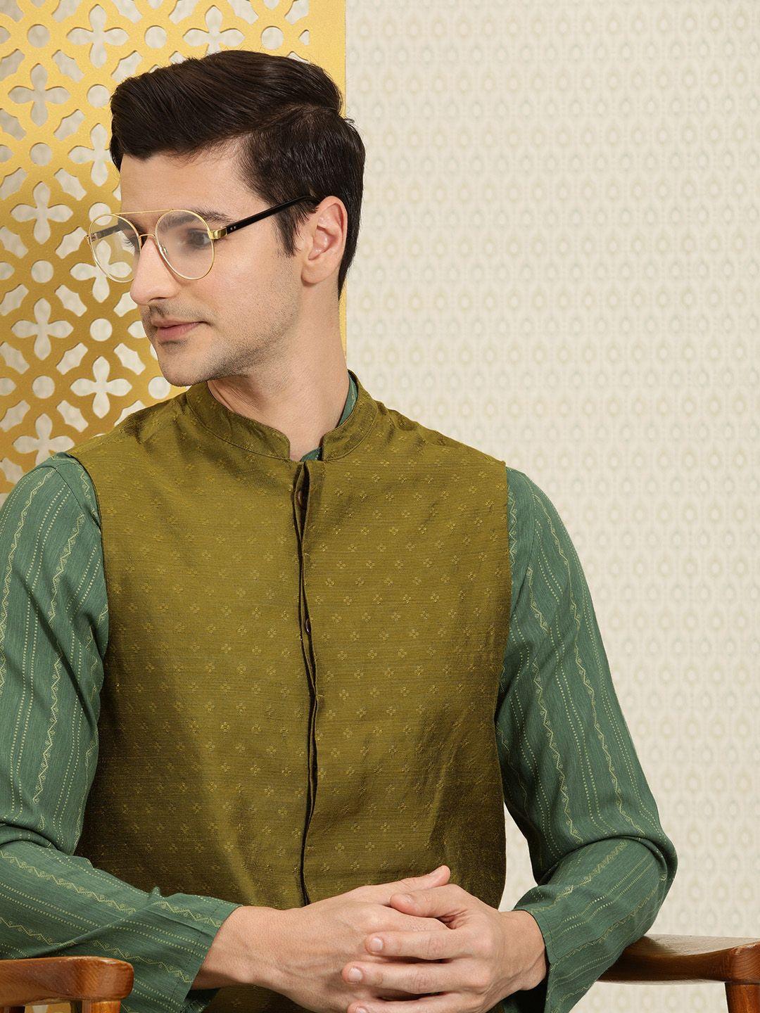 house of pataudi men green jashn kurta with trousers & nehru jacket