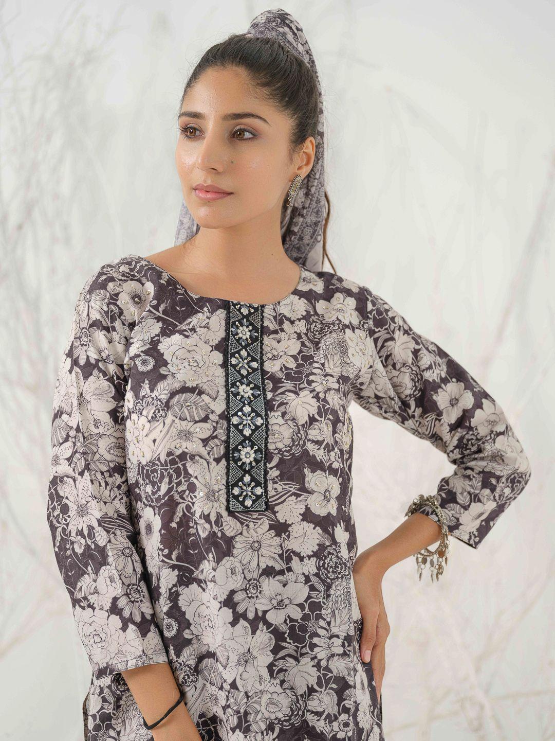 house of pataudi printed straight  kurta sets