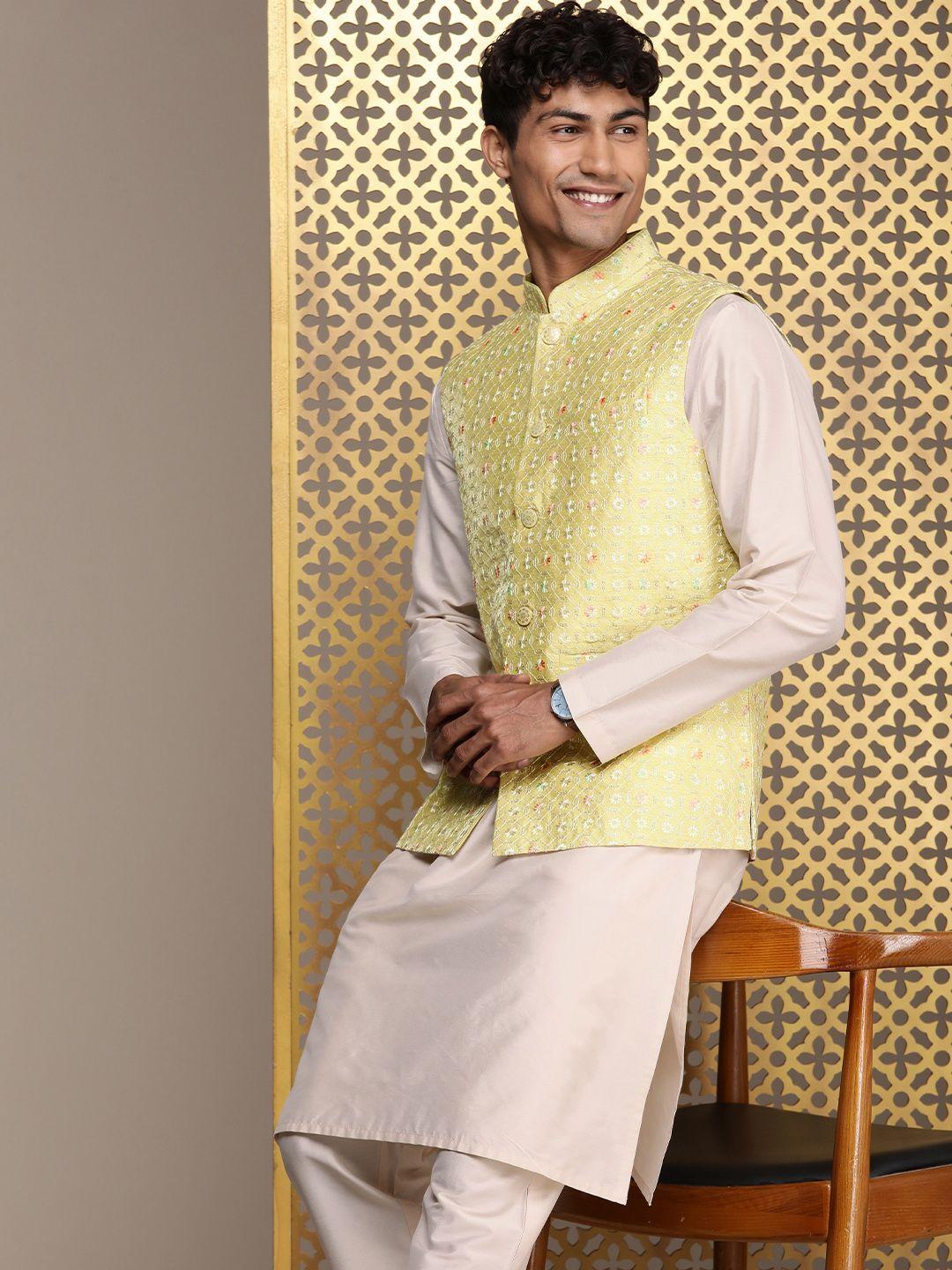 house of pataudi solid regular jashn kurta with trousers & sequinned nehru jacket