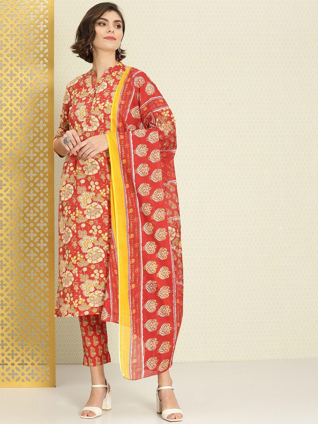 house of pataudi women red floral printed pure cotton kurta with trousers & dupatta