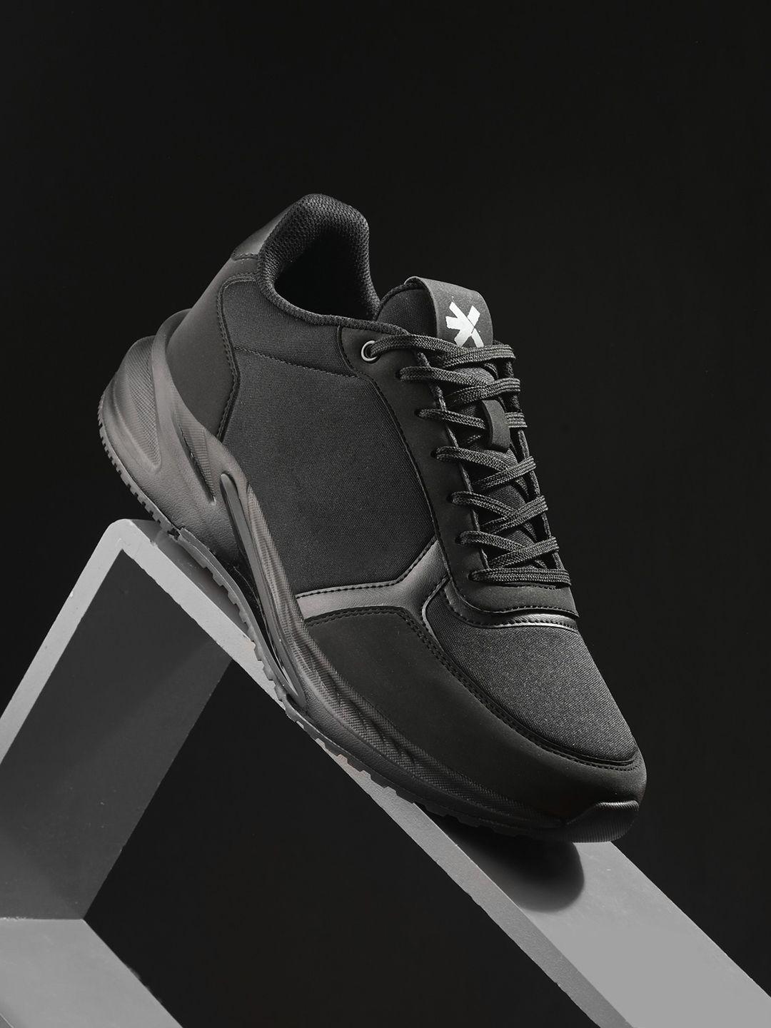 hrx-by-hrithik-roshan-men-fighter-black-textured-running-shoes
