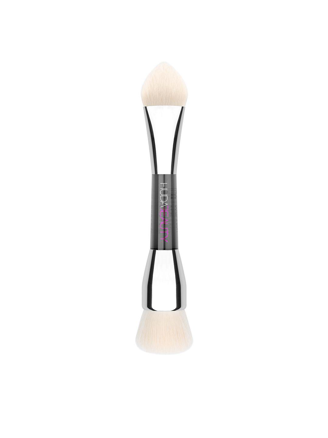 huda beauty double ended foundation brush - silver-toned
