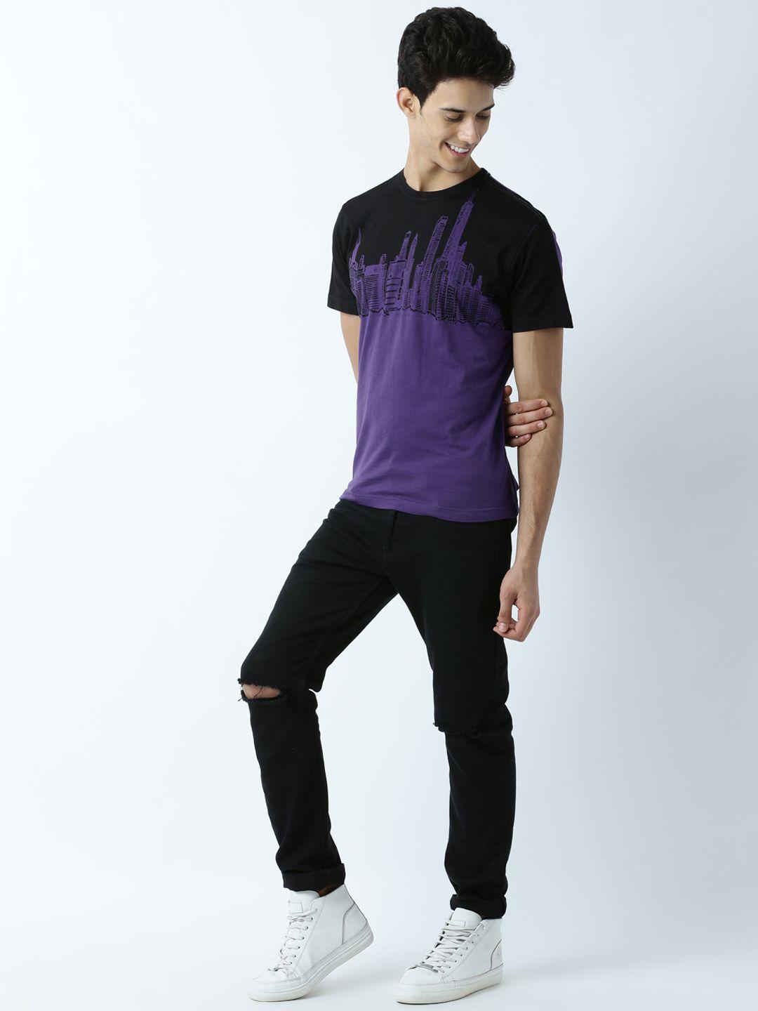 huetrap men purple & black printed round neck t-shirt