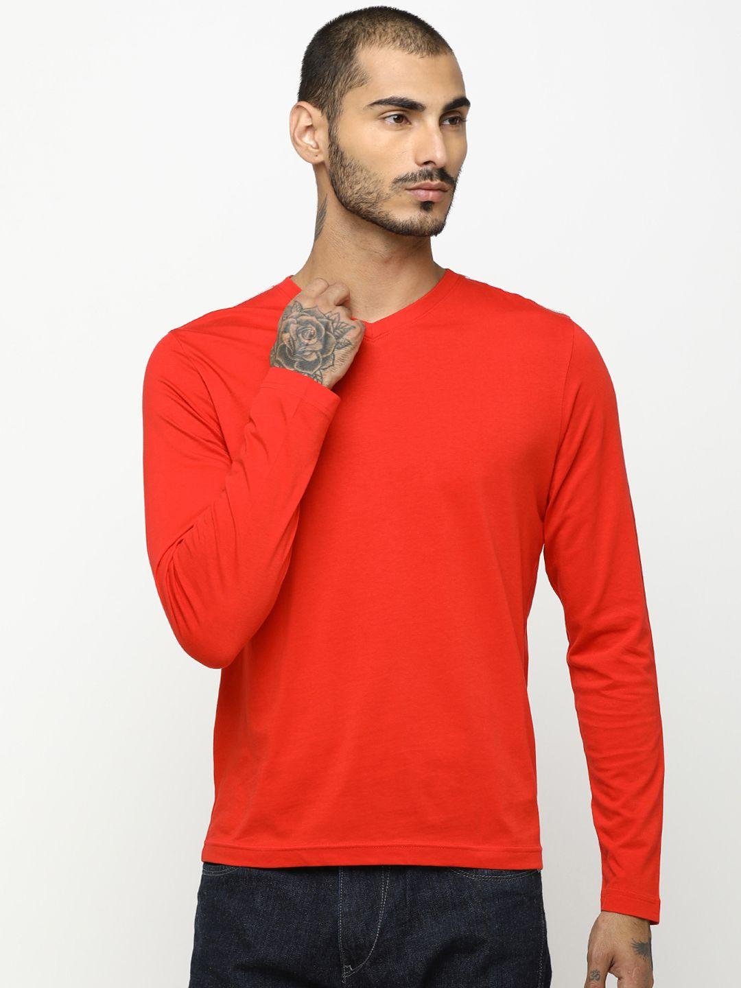 huetrap men red solid v-neck t-shirt