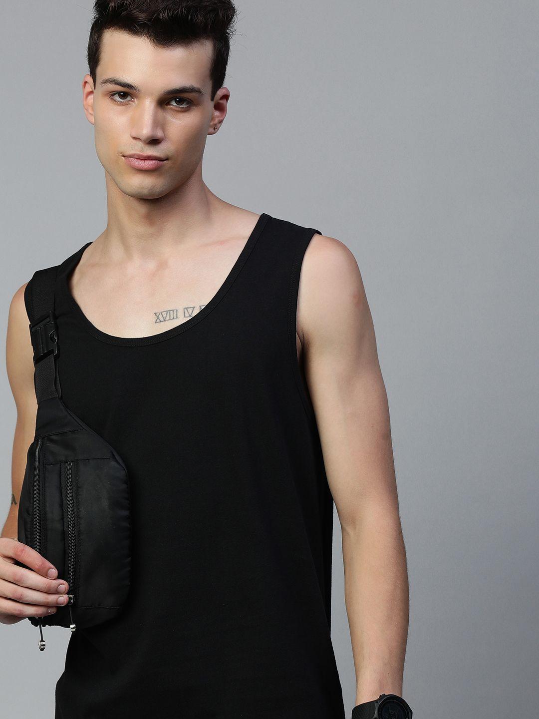 huetrap men black solid round neck sleeveless t-shirt