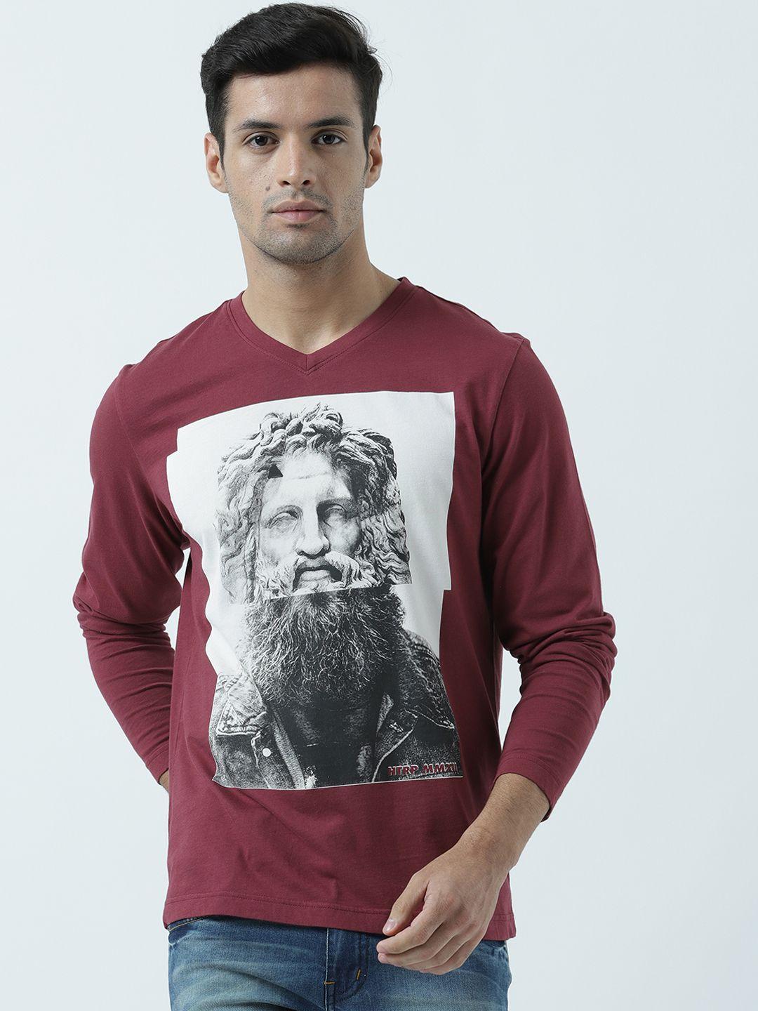 huetrap men maroon printed v-neck t-shirt