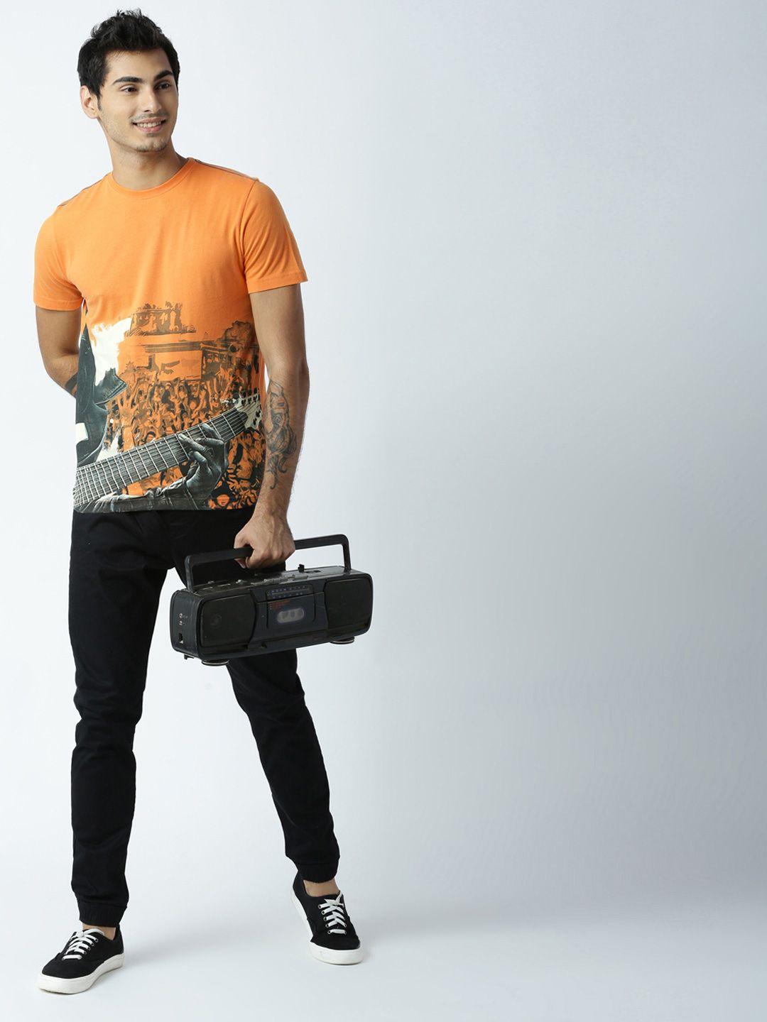 huetrap men orange & grey printed round neck t-shirt