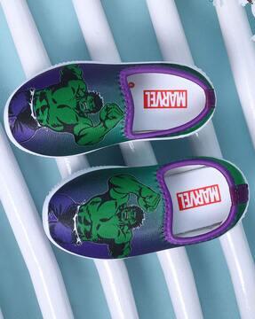 hulk print slip-on casual shoes