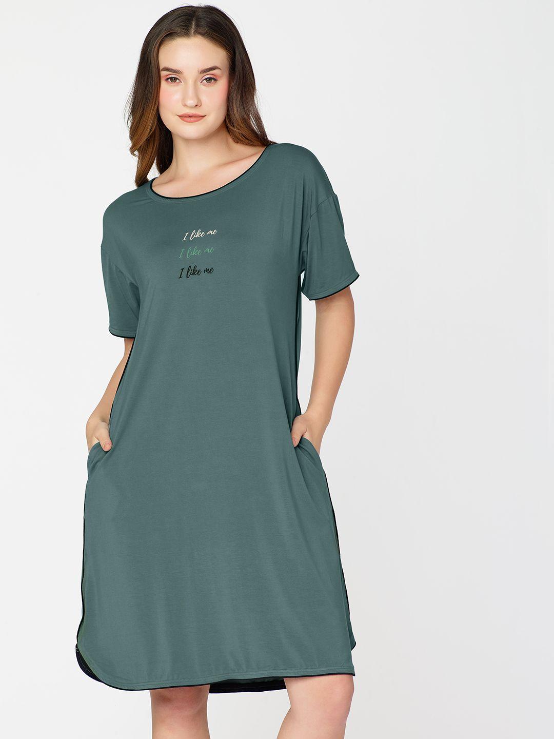 i like me typography printed nightdress