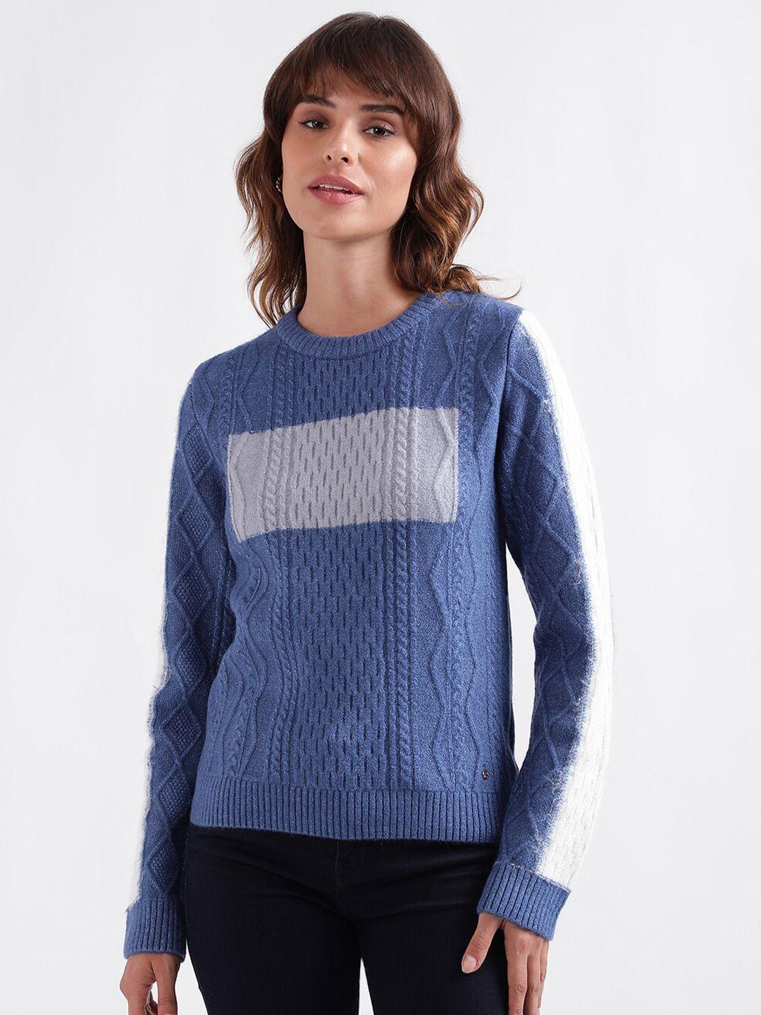 iconic cable knit round neck pullover
