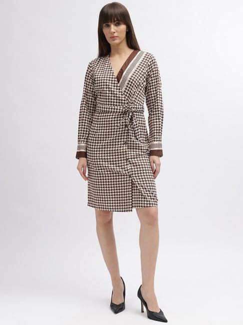 iconic brown checks wrap dress