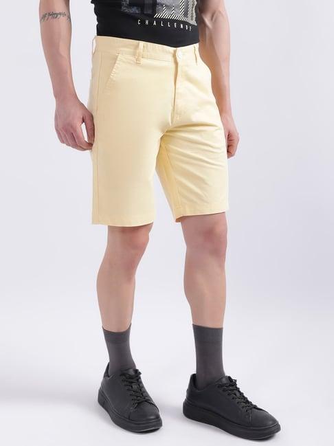 iconic men solid regular fit chino shorts