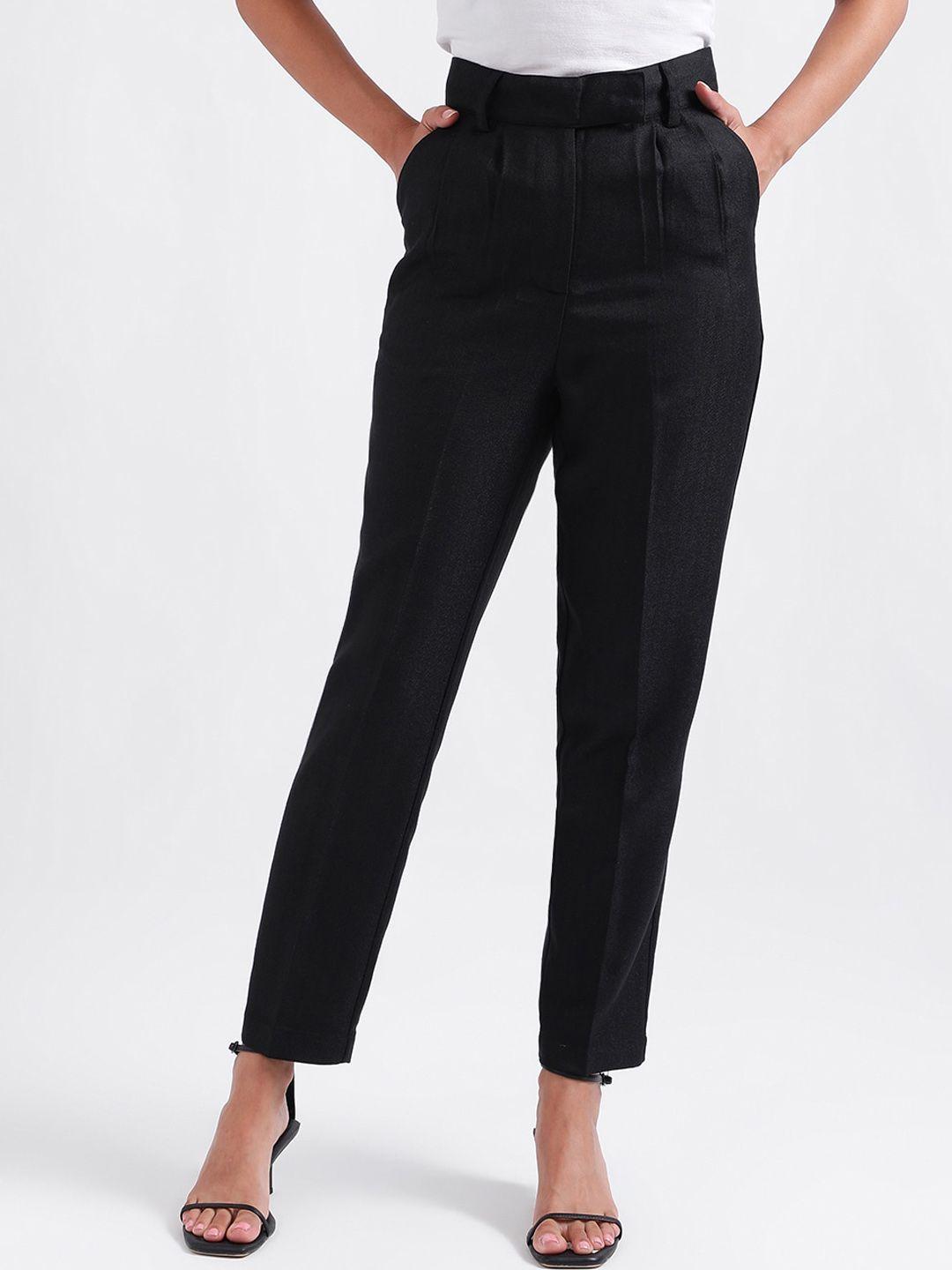 iconic women mid-rise pleated regular trousers