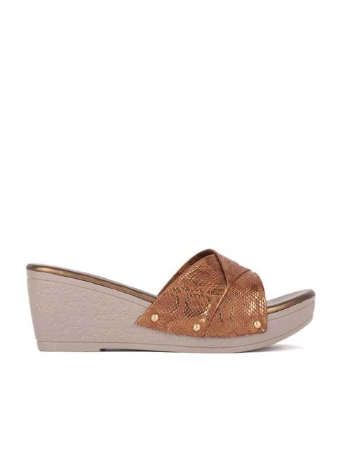 iconics women's copper casual wedges