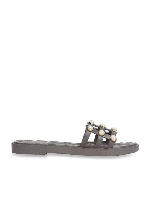 iconics women's grey casual sandals