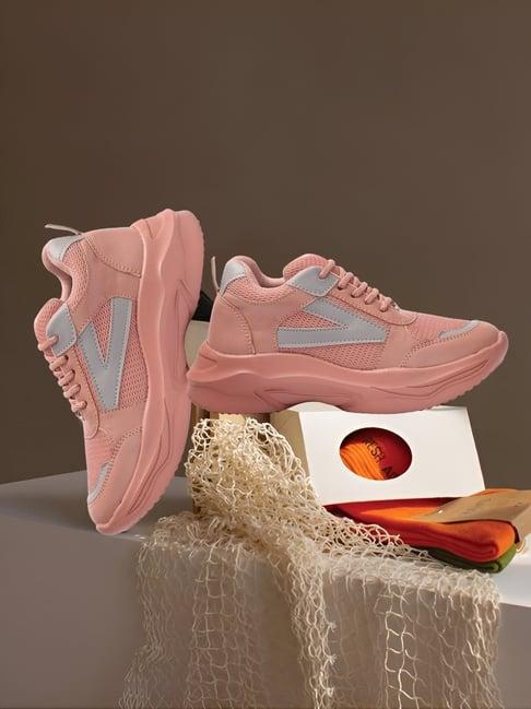 iconics women's peach running shoes