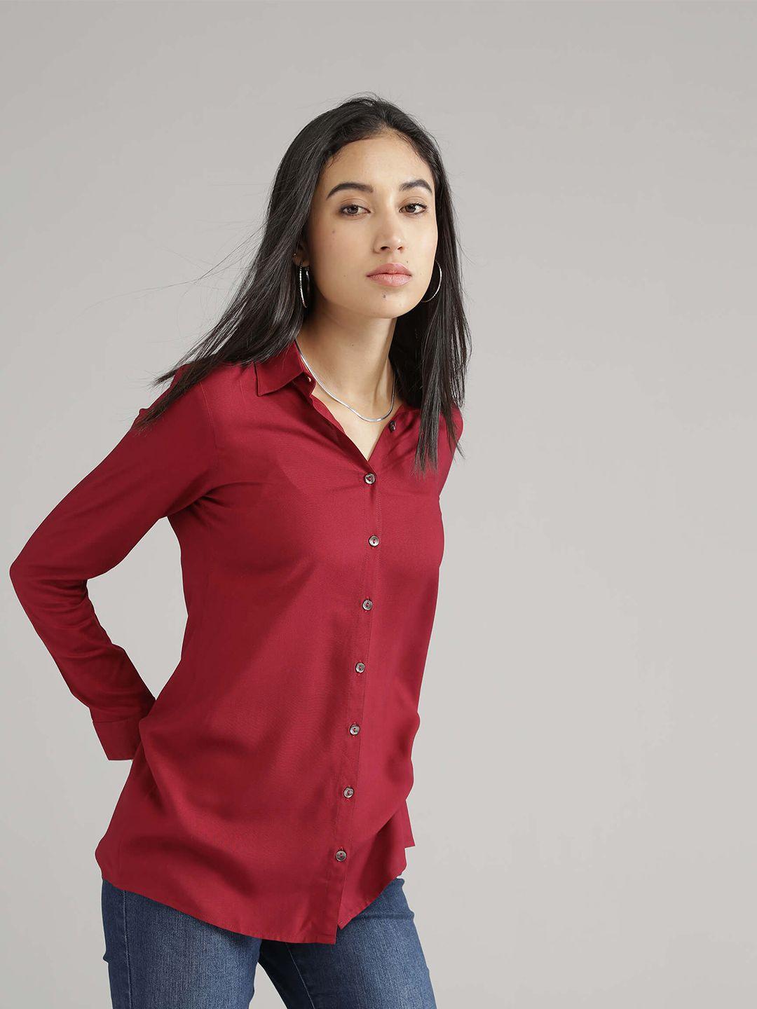 idk women maroon shirt style top