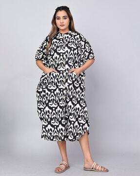 ikat print kaftan with mandarin collar