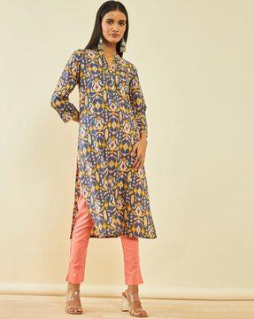 ikat print straight kurta with bracelet sleeves