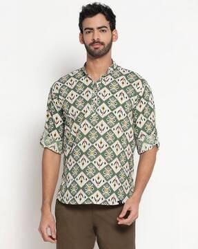 ikat print tailored fit short kurta with patch pocket