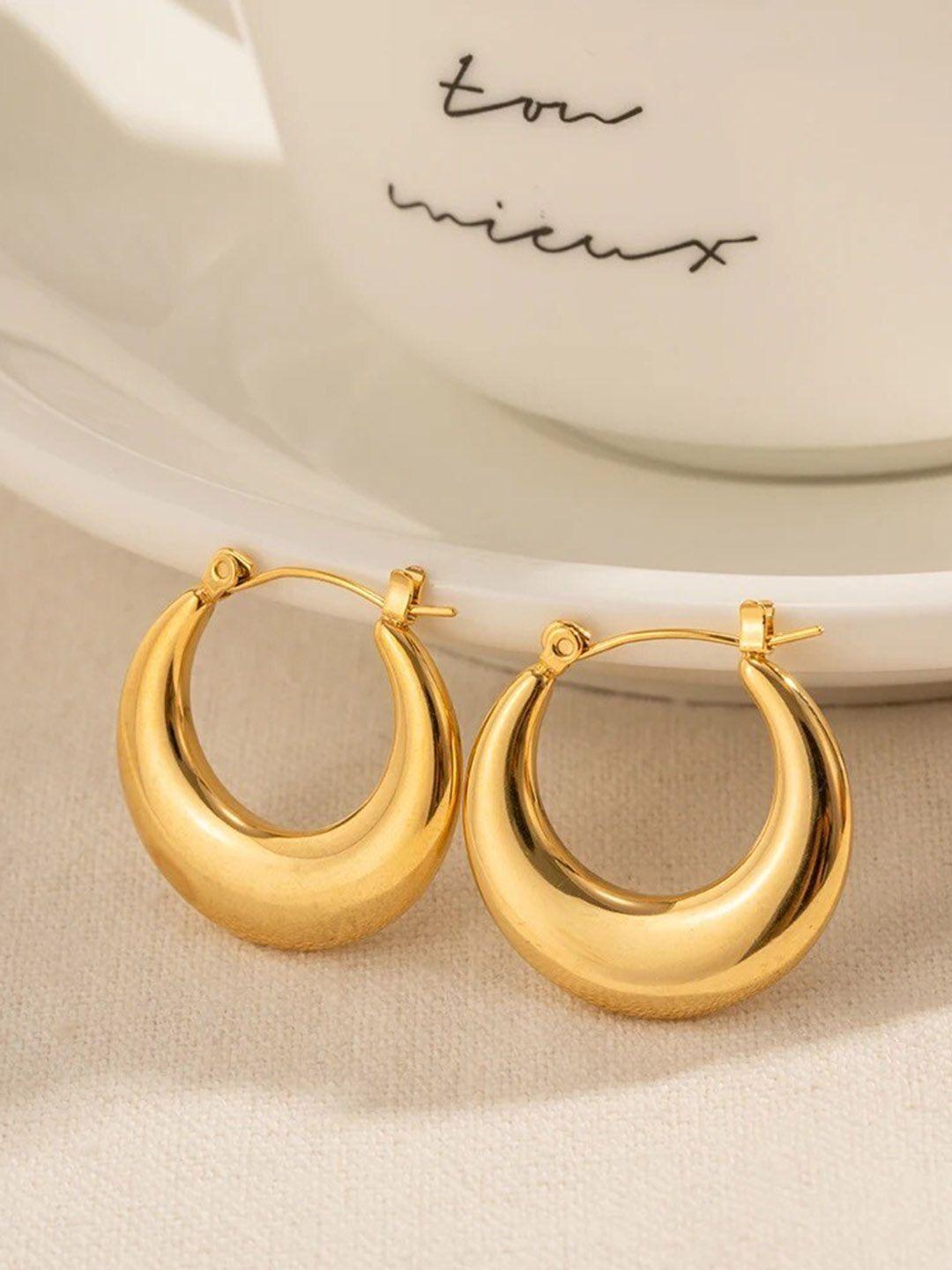 inaya 18kt gold-plated contemporary hoop earrings
