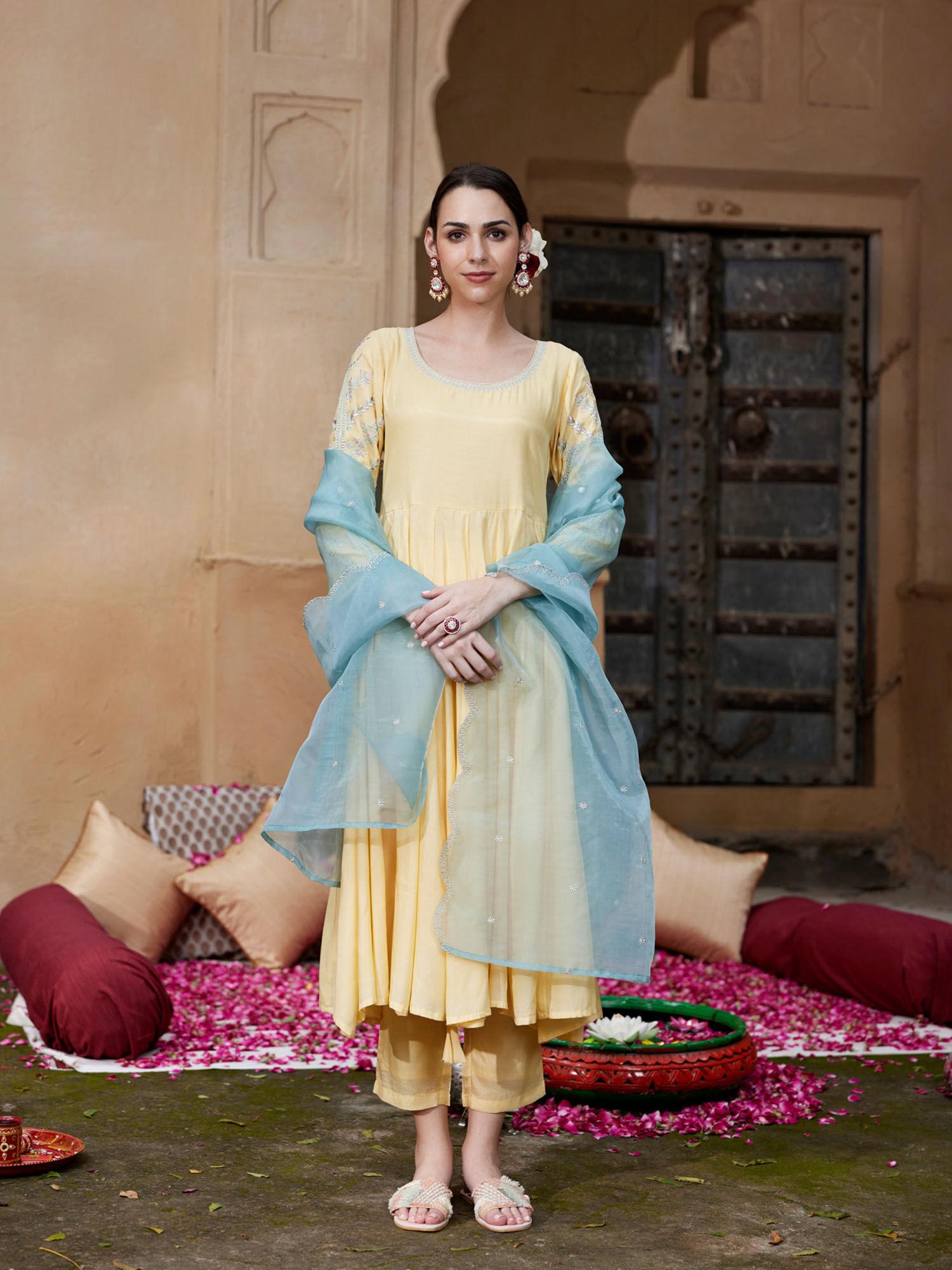 inaya anarkali kurta with pant & dupatta (set of 3)