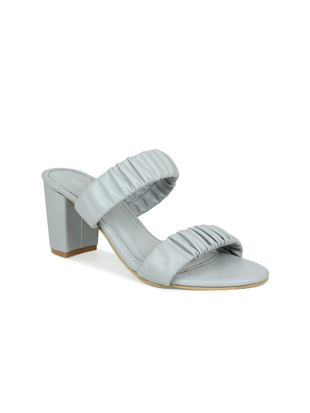 inc 5 women grey & grey ethnic clogs sandals