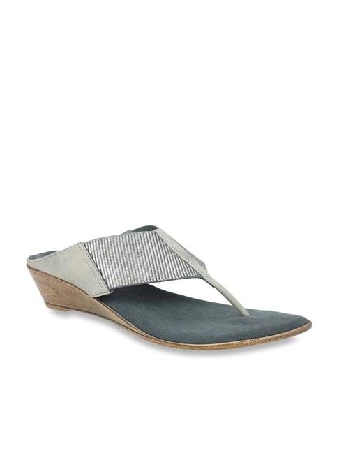 inc.5 gun metal thong wedges