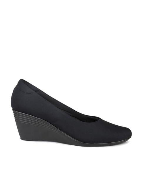 inc.5 women's black wedge pumps