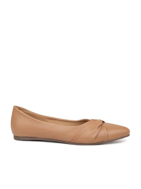 inc.5 women's dark beige flat ballets