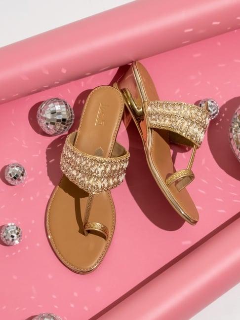 inc.5 women's gold kolhapuri sandals