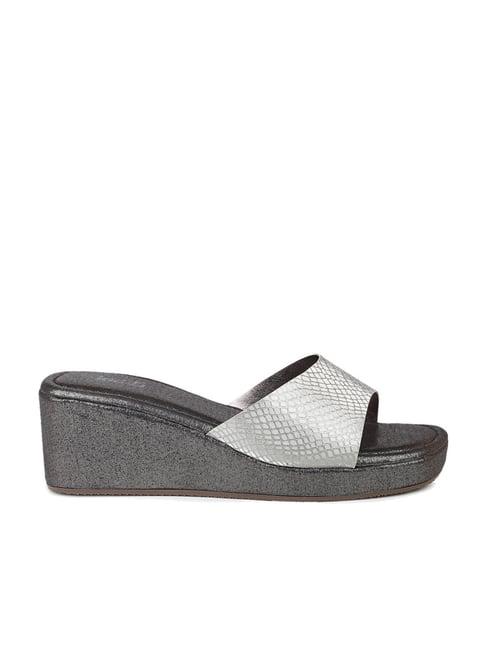 inc.5 women's gun metal casual wedges