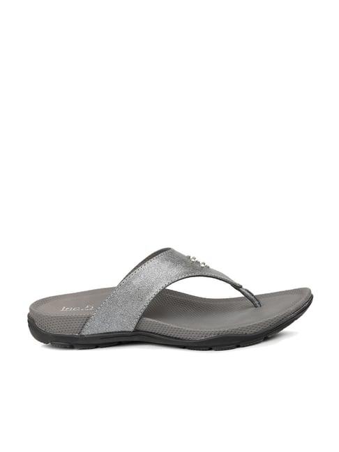 inc.5 women's gun metal thong wedges